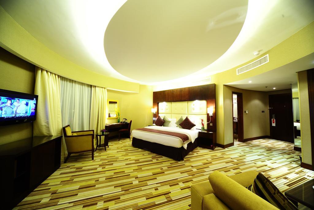 Monaco Hotel Dubai Ngoại thất bức ảnh
