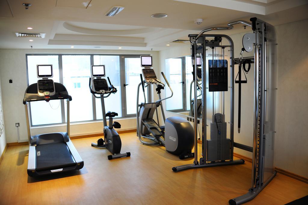 Monaco Hotel Dubai Ngoại thất bức ảnh