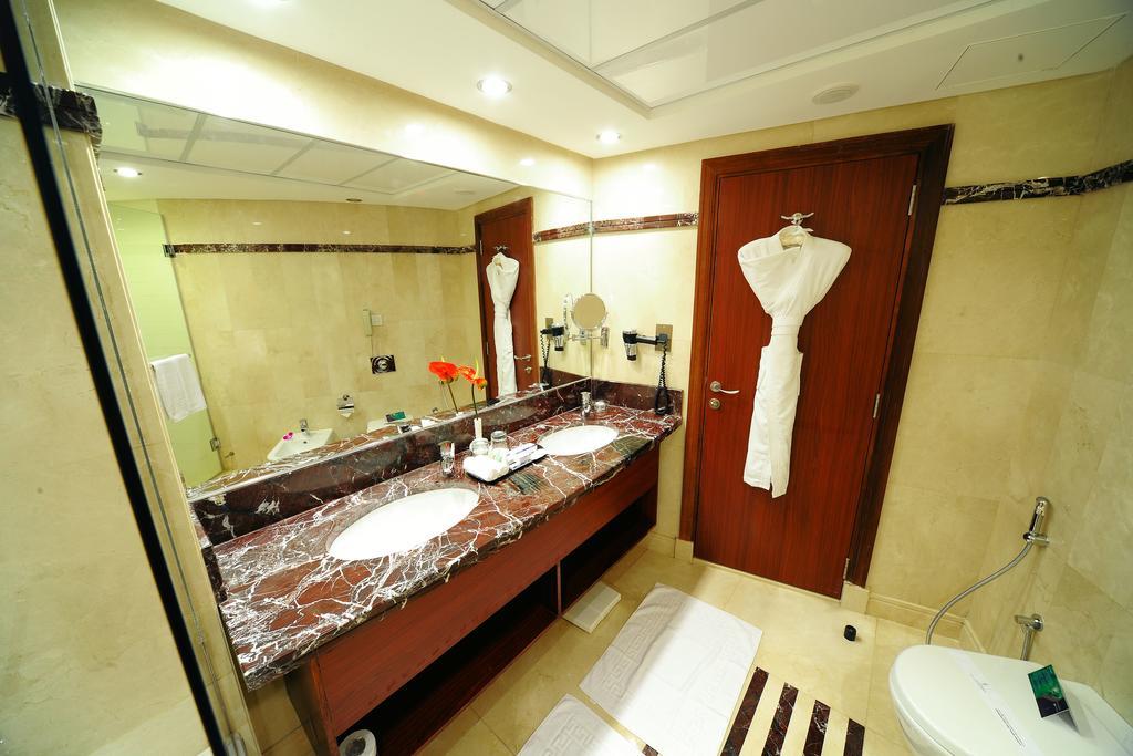 Monaco Hotel Dubai Ngoại thất bức ảnh