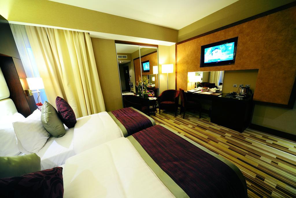 Monaco Hotel Dubai Ngoại thất bức ảnh