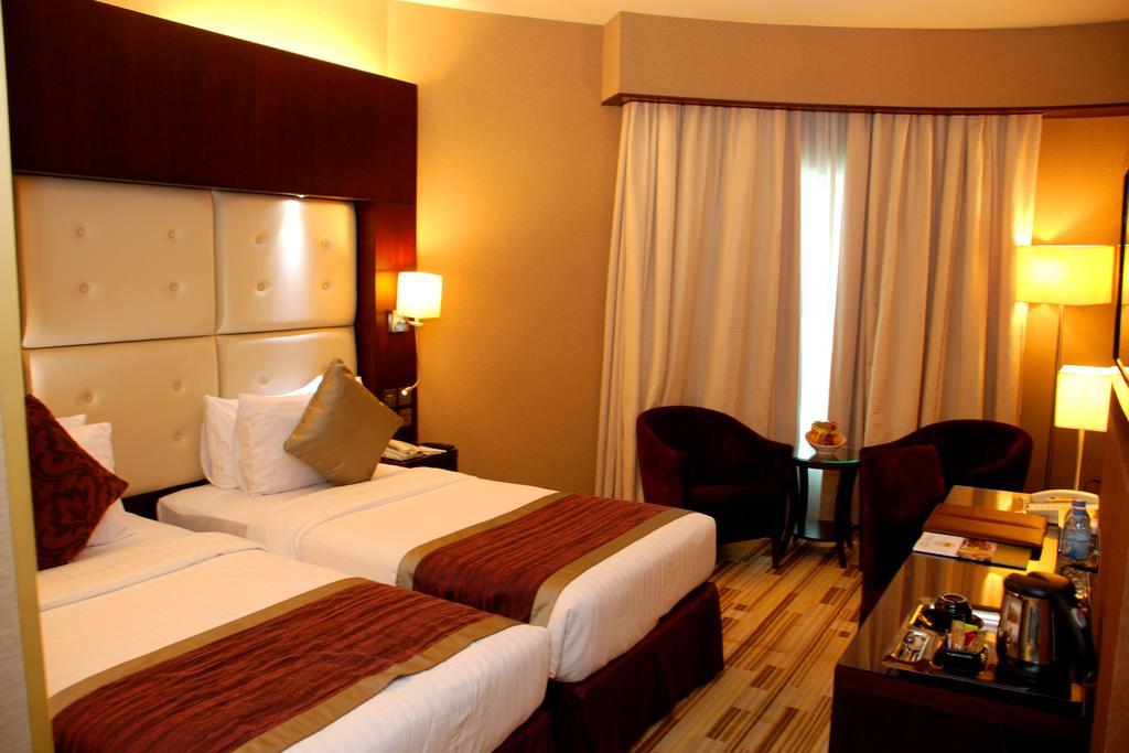 Monaco Hotel Dubai Ngoại thất bức ảnh
