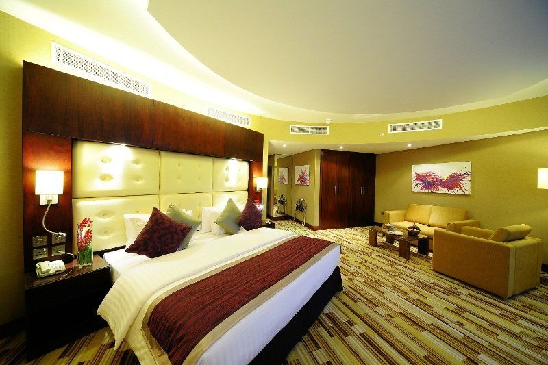 Monaco Hotel Dubai Ngoại thất bức ảnh